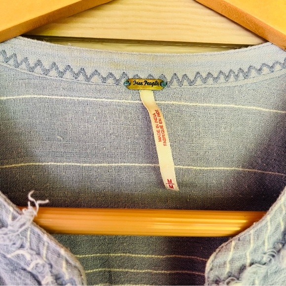 Free People Cropped Blouse Medium Indigo periwinkle blue Top freepeople - Picture 2 of 5